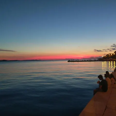 B&a ゲストハウス 4*