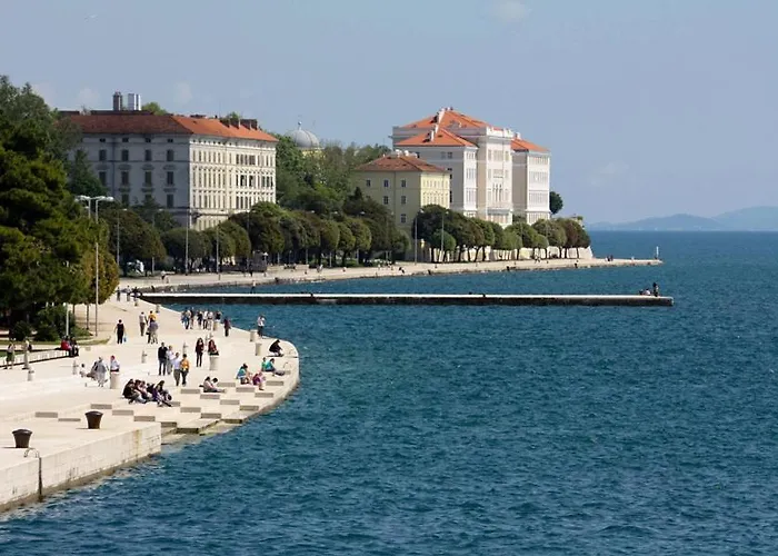 B&a Gostinjska kuća 4*